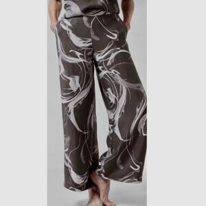 NWT Athleta CALM COOL LOUNGING RELAXING SLEEP PANT Silky Flowy Abstract Print S